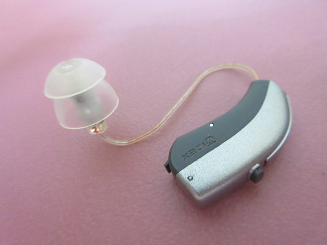 サウンドジェネレター機能付補聴器の画像・写真